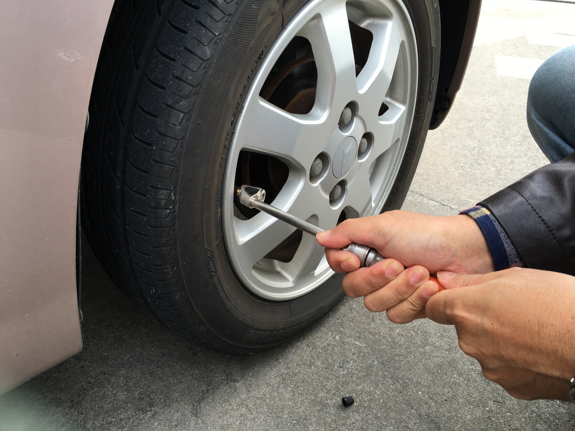 軽貨物ドライバーの日常業務における車のメンテナンスについて