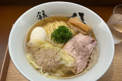 【2024年版】ここだけは押さえておきたい｜銀座で人気のラーメン店10選 - サムネイル