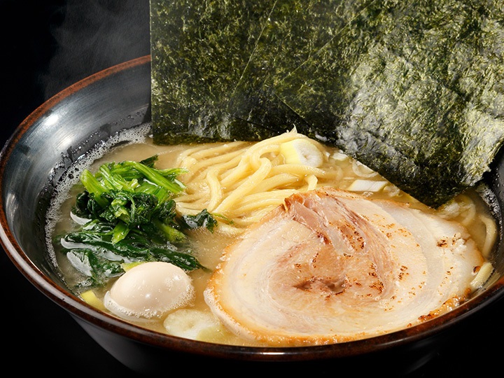 濃厚クリーミーな豚骨の味わいがたまらない｜クリーミーな豚骨を