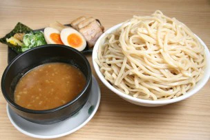 【はんつ遠藤のラーメン教室】第30回:つけ麺をそのまま完食せず、スープ割りをすべし - サムネイル