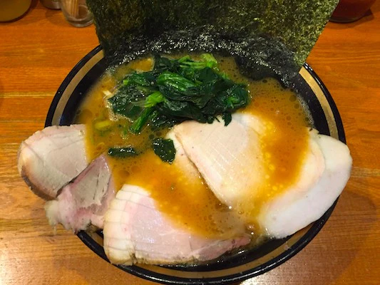 【2025年版】ここだけは押さえたい!横浜白楽・反町の人気ラーメン店10選まとめ - サムネイル