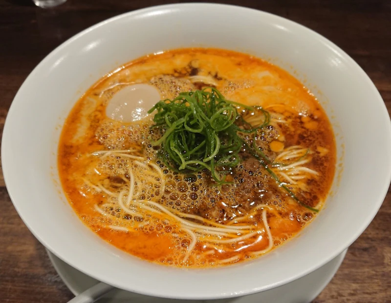 【2025年版】絶対に行っておきたい!大塚ラーメン10選 - サムネイル