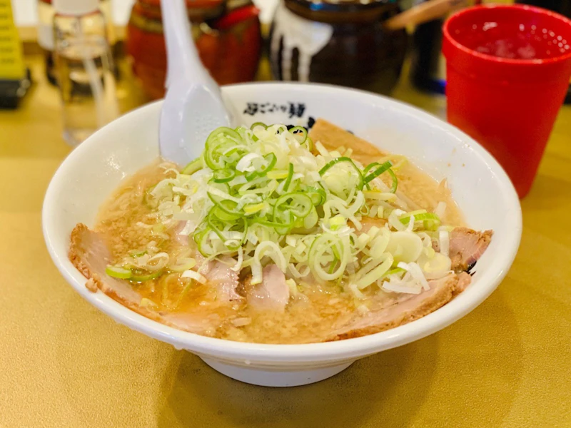 【2025年版】名店ひしめくラーメン激戦区!秋葉原駅近くの人気ラーメン店10選 - サムネイル