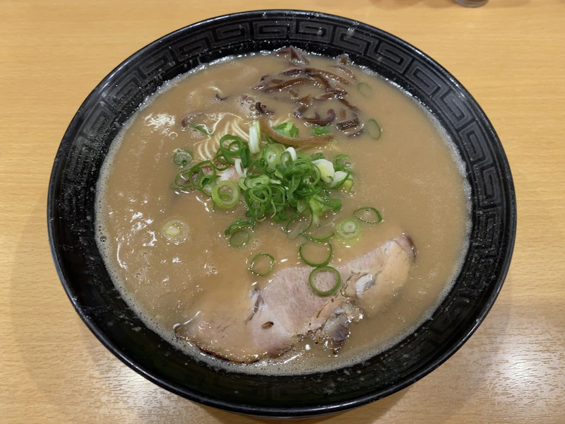 【2025年版】ランチや仕事帰りに立ち寄りたいお店を厳選!赤坂で人気のラーメン店10選 - サムネイル