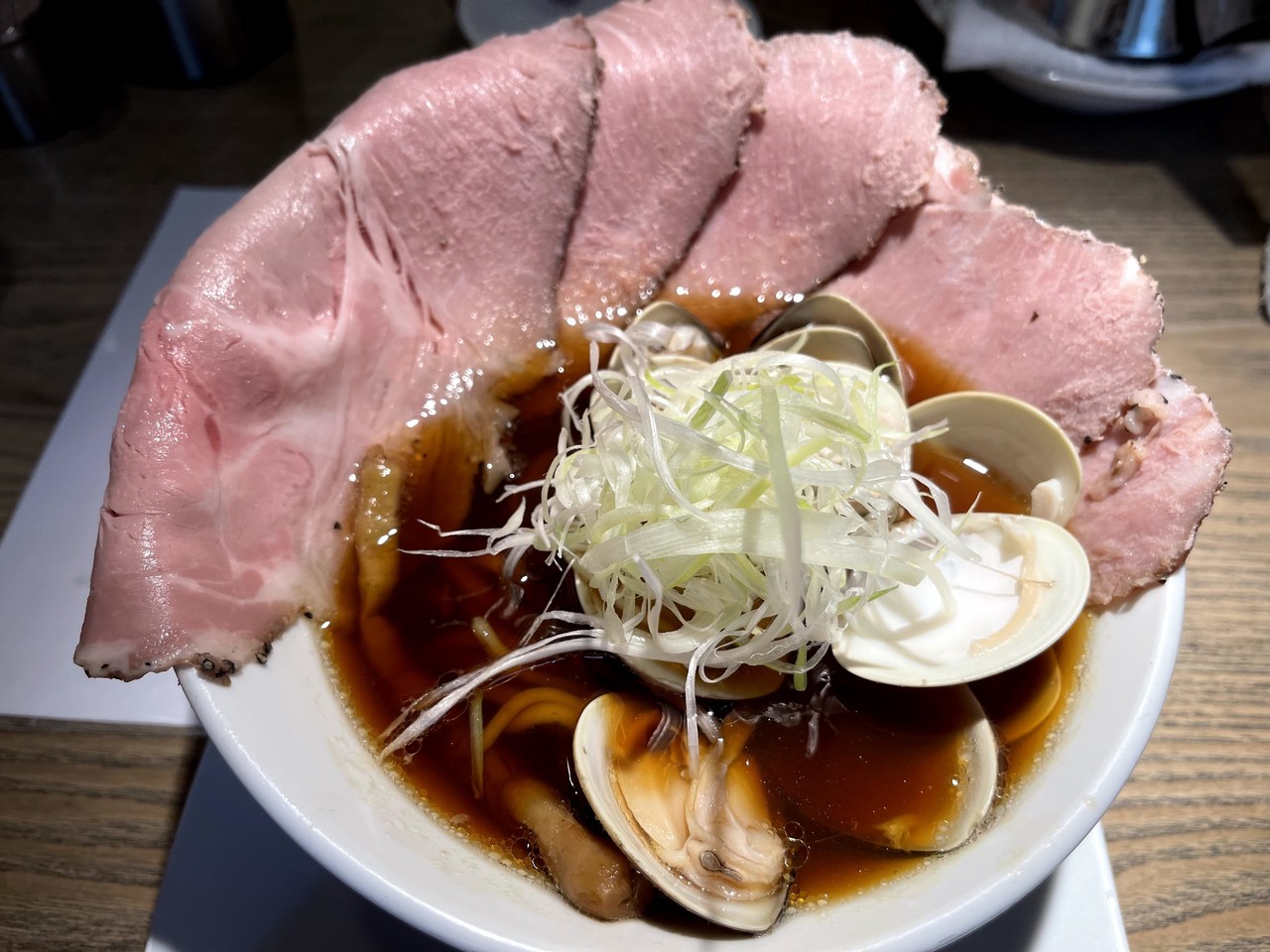 ここだけは絶対に外せない 大阪の人気ラーメン店10選 宅麺 Com