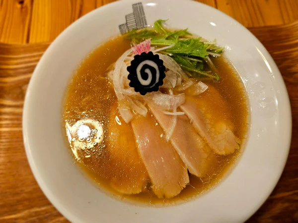 【2025年版】神戸のラーメン10選!ここだけは押さえておきたい人気店 - サムネイル