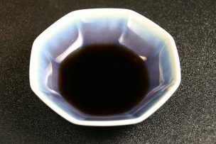 【はんつ遠藤のラーメン教室】第15回:ラーメン界で重要なポストを担う醤油だれ - サムネイル