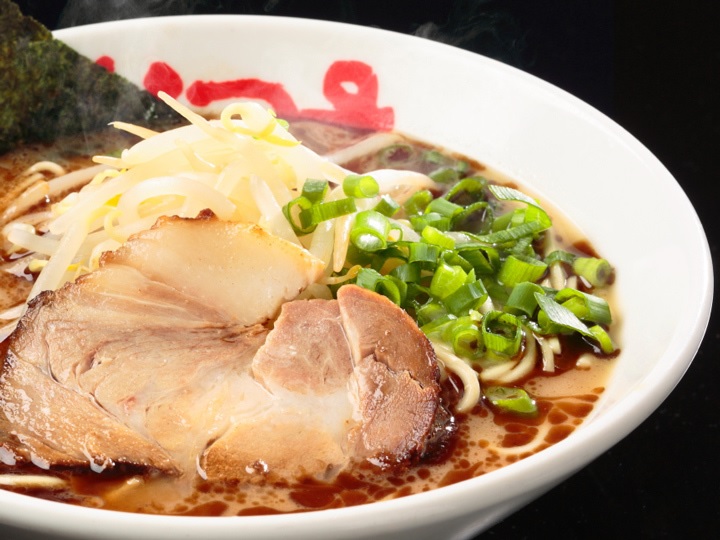 濃厚クリーミーな豚骨の味わいがたまらない｜クリーミーな豚骨を