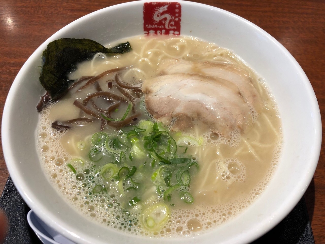 低価格で大人気の 大人気 本場 元祖 豚骨ラーメン 久留米有名店2店舗