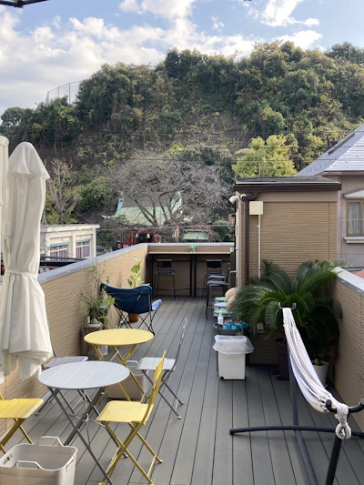 屋上テラス席と厳島神社