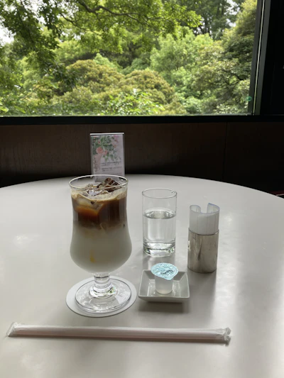 注文したアイスカフェラテ
