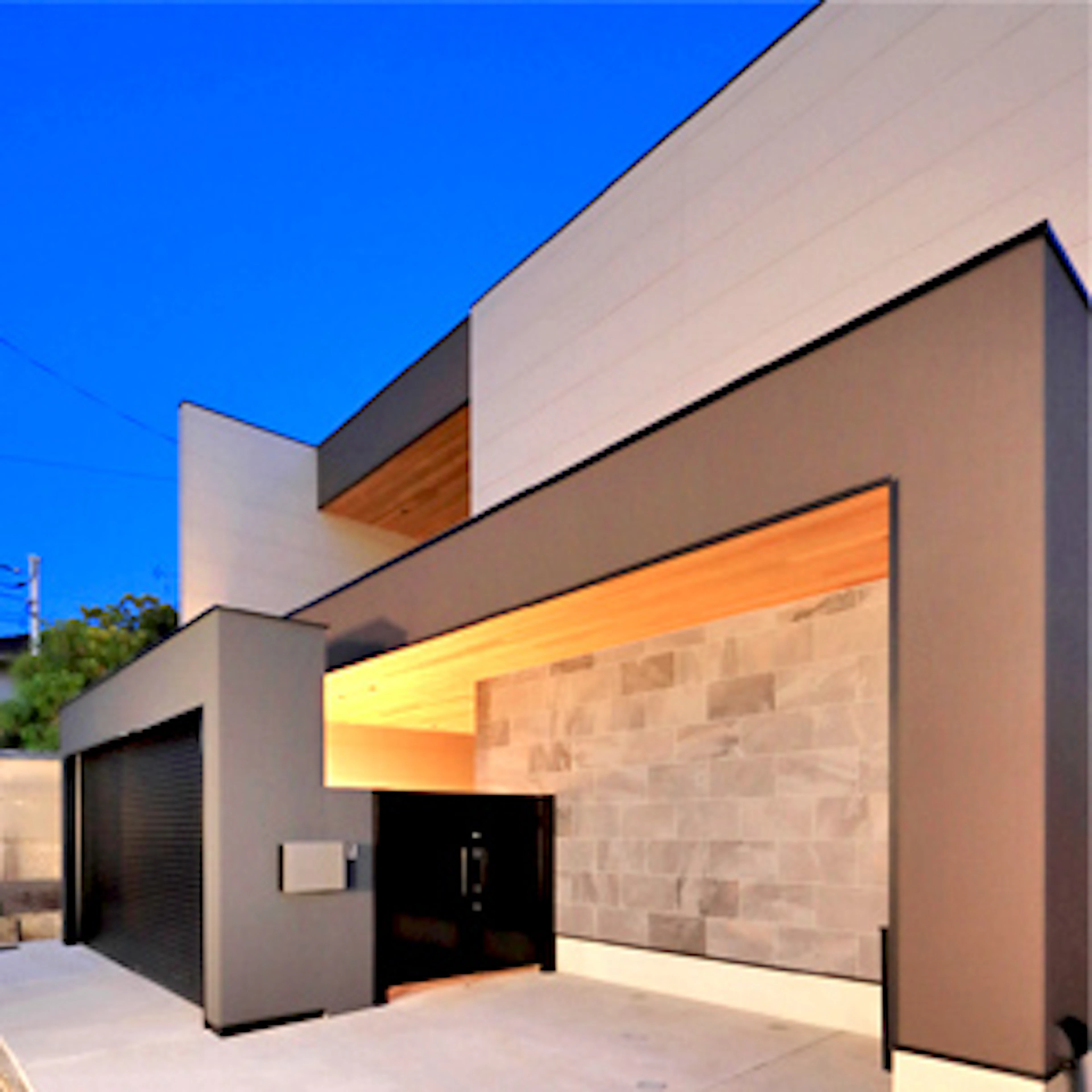 S-HOUSE