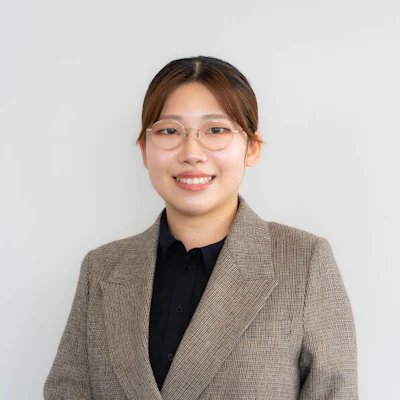 若月 菜央 氏