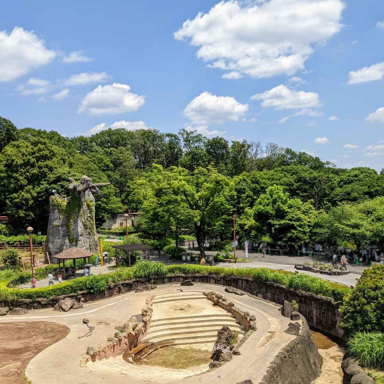 緑の中をてくてく探検。都会を忘れる、どうぶつの森