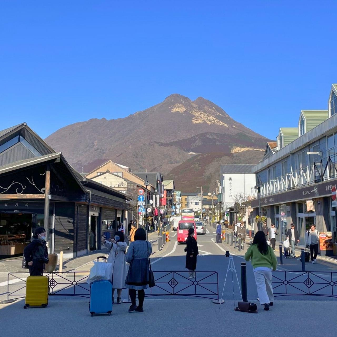 由布岳を望む温泉リゾート