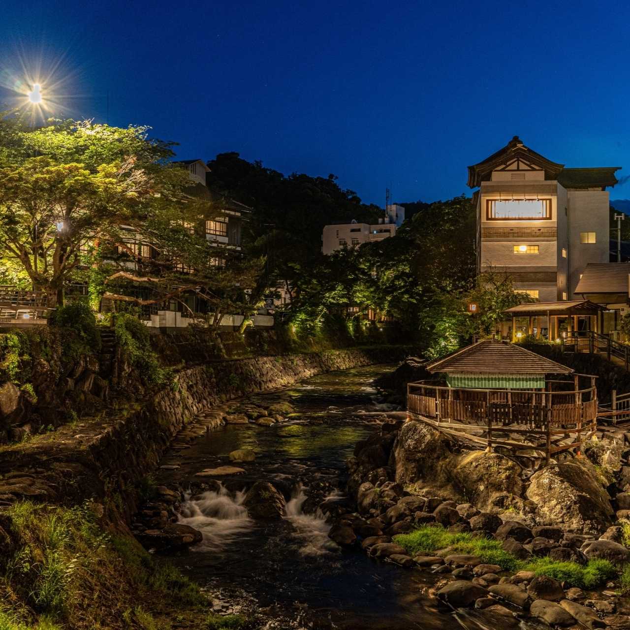 文人に愛された伊豆最古の湯