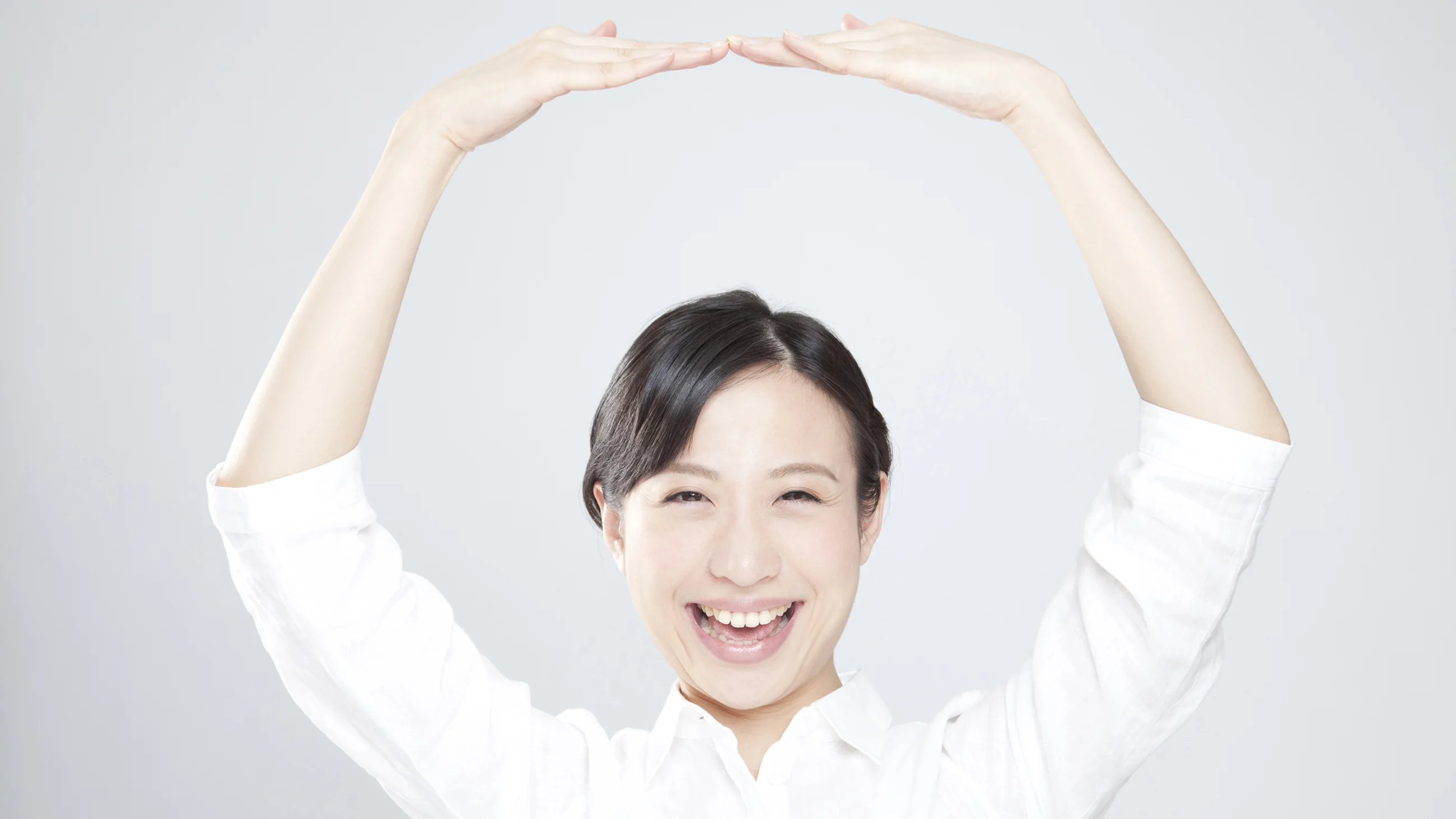 ヨガのプランクのポーズはダイエットにも効果がある?