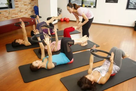 骨盤を正しいポジションに