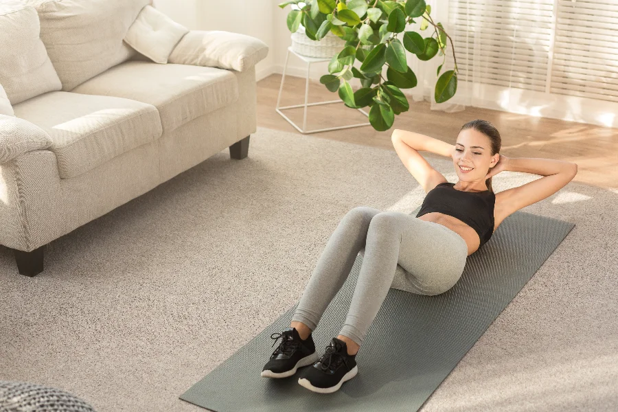 初心者・女性でも家でできる簡単な筋トレ10選