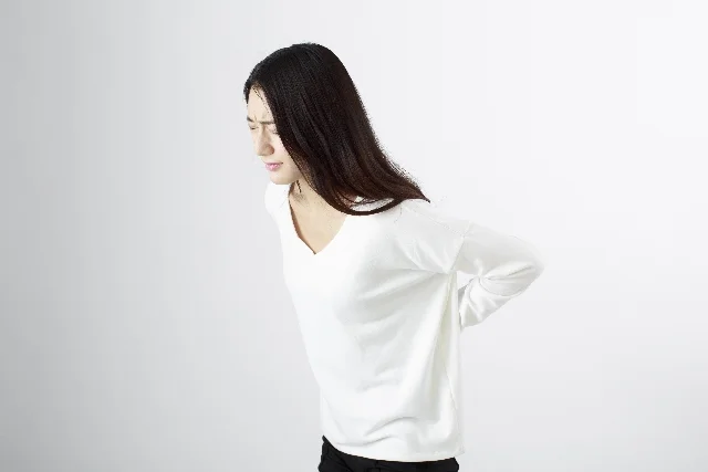 慢性化した腰痛もピラティスで治せる?