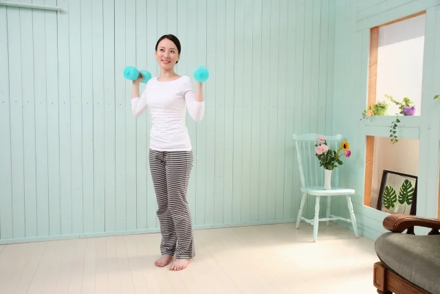 肩甲骨はがしでめまいが改善される?