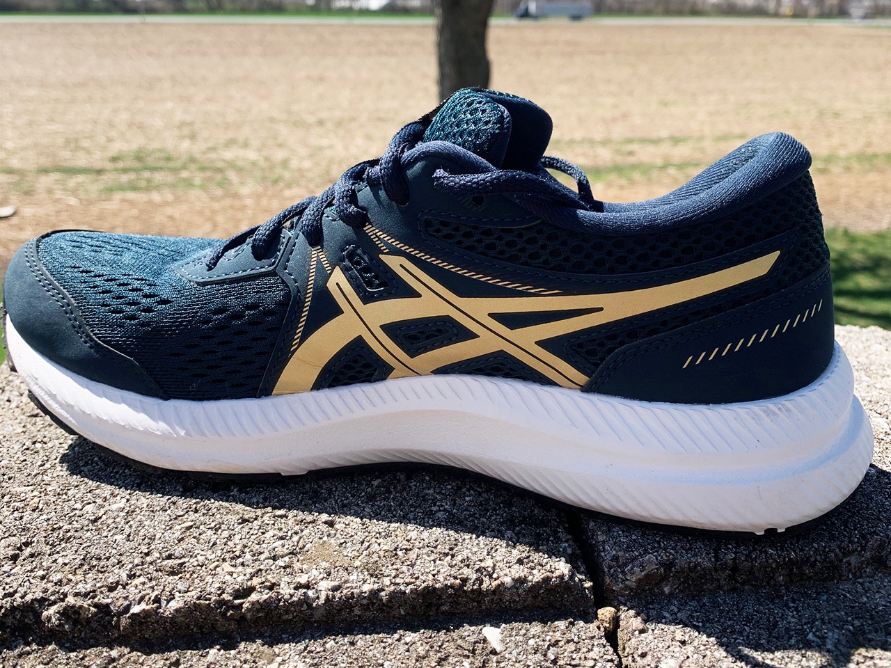 asics amplifoam gel contend 7