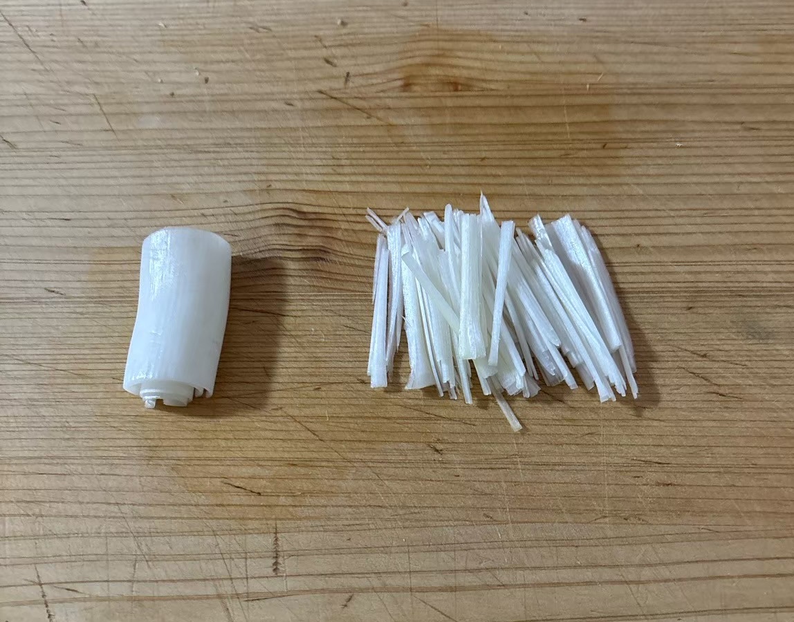 白髪ねぎを作る