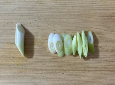 長葱の下ごしらえ