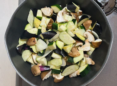 調理(野菜を炒める)