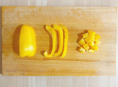 下ごしらえ(黄パプリカ)