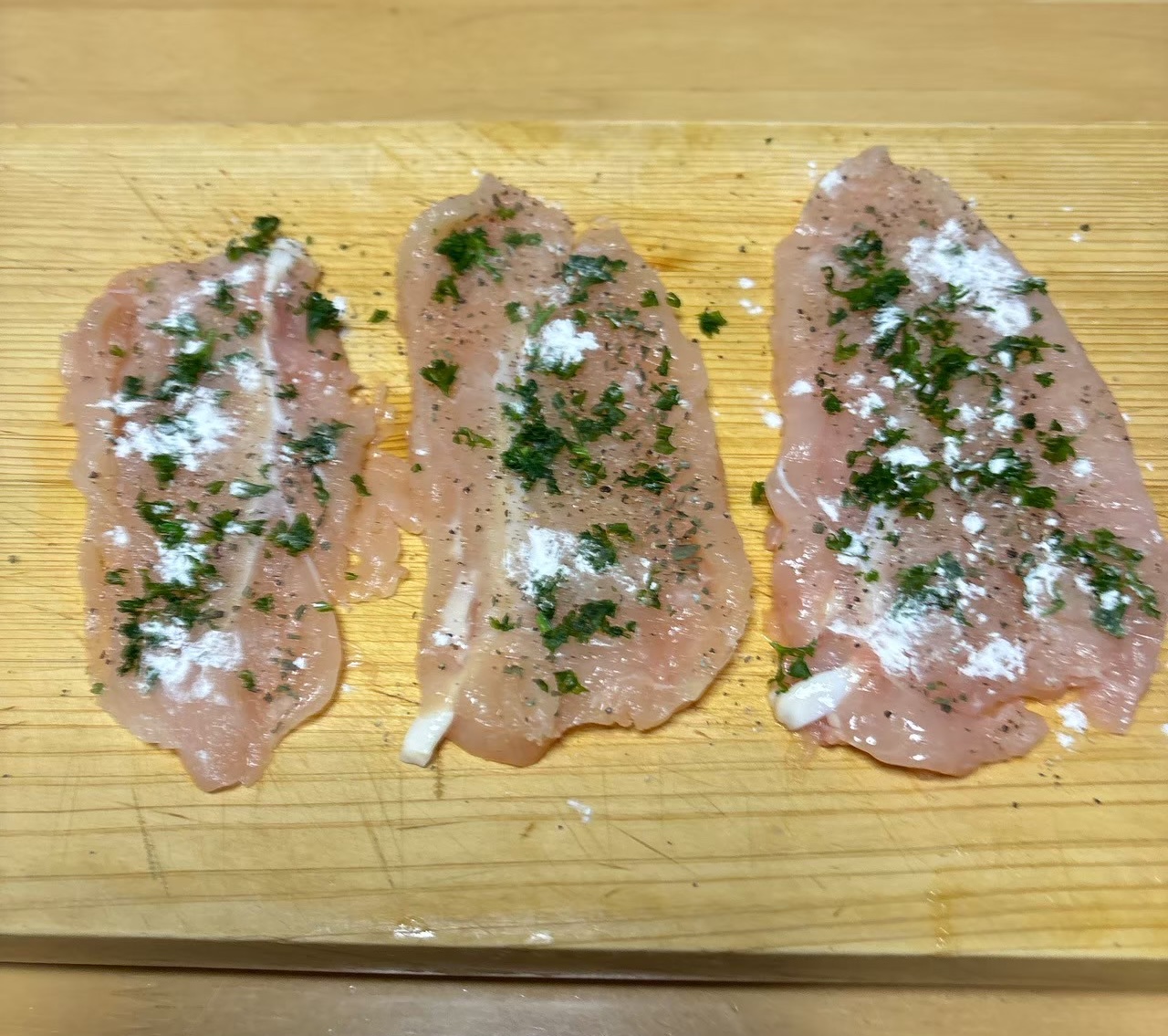 小麦粉をまぶす