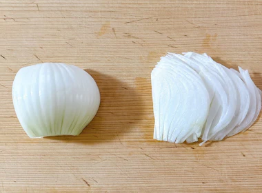 下ごしらえ(新玉ねぎ)