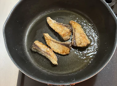 鰤を揚げる