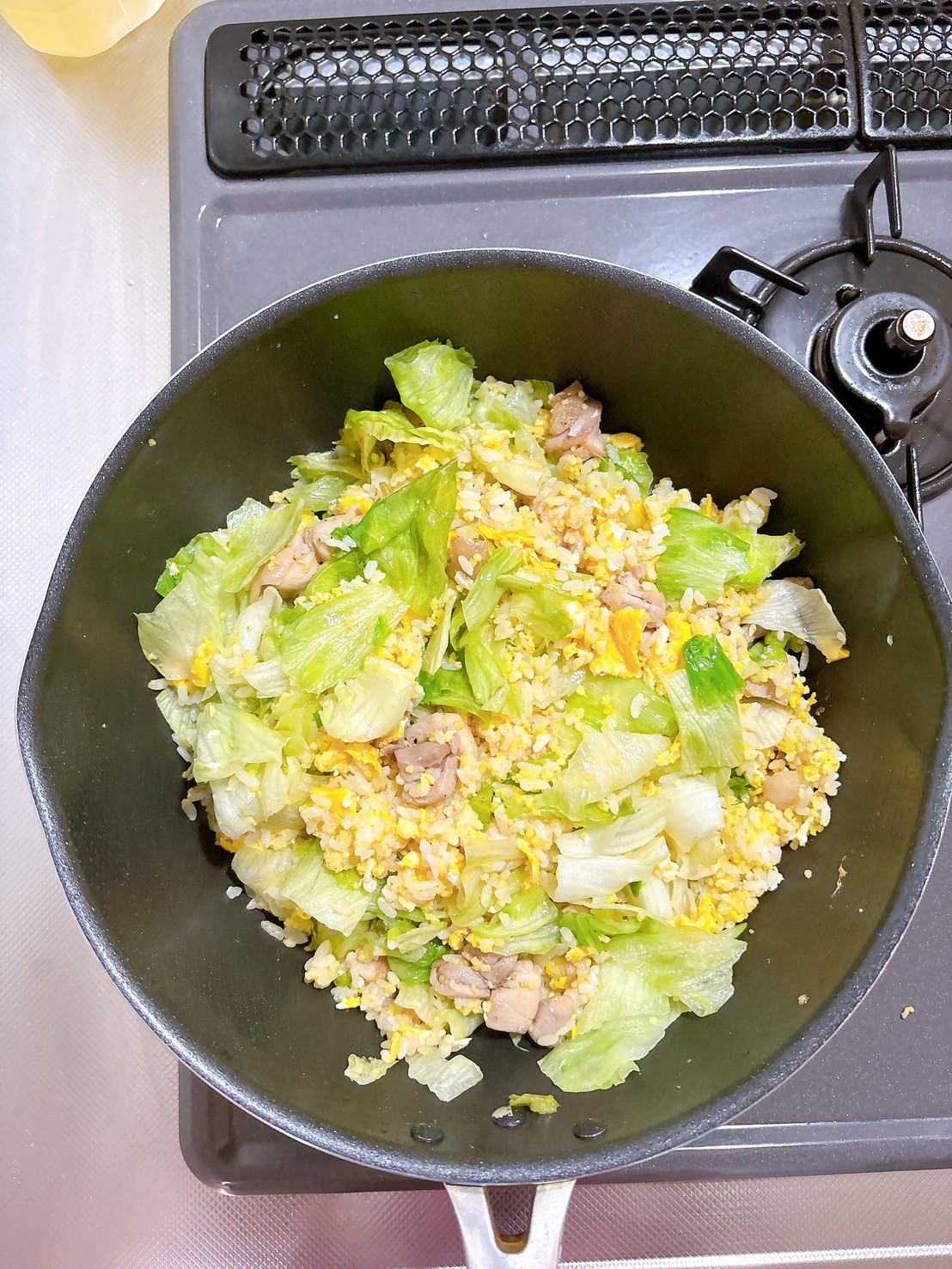 レタスを加える