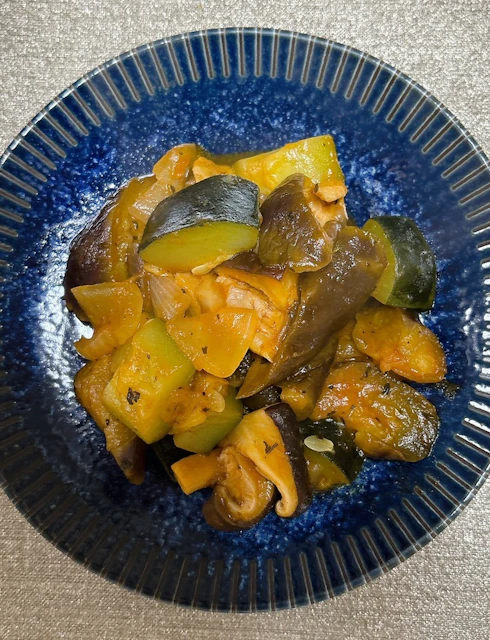 【いつもの野菜で!】とろとろ茄子のイタリアン風煮込み