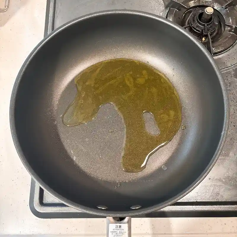 調理（油を敷く）