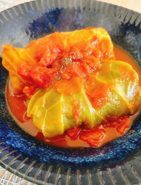 とろ〜り絶品!春キャベツの和風トマトロールキャベツ