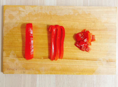 下ごしらえ(赤パプリカ)