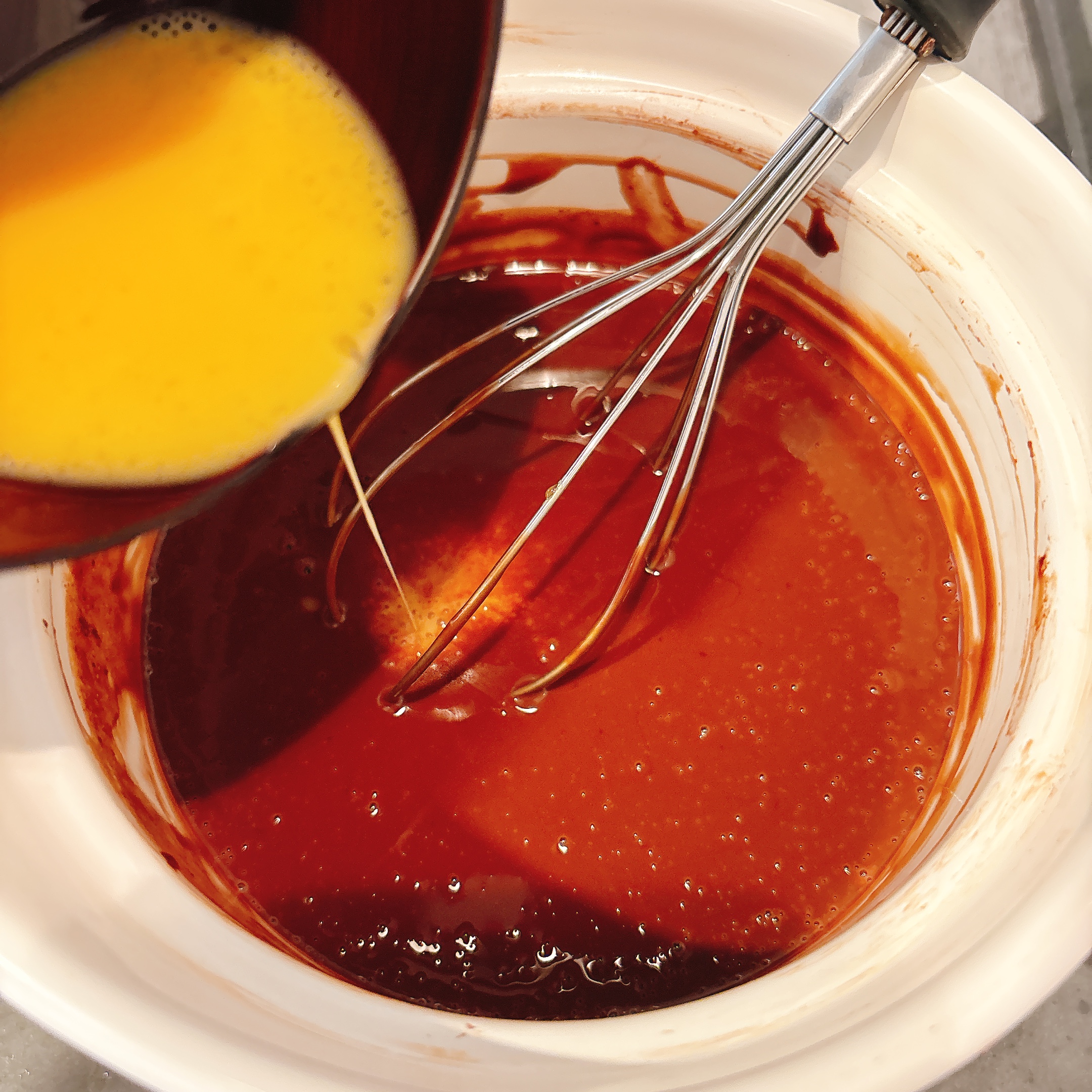 下ごしらえ（卵を入れる）