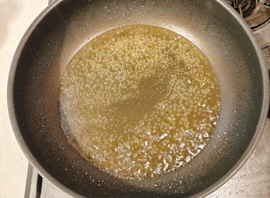 調理(マリネの元を作る)