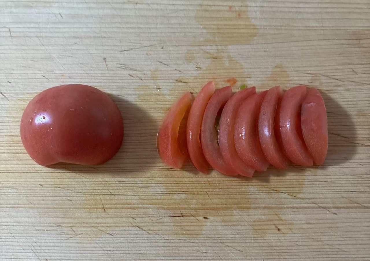 トマトの下ごしらえ