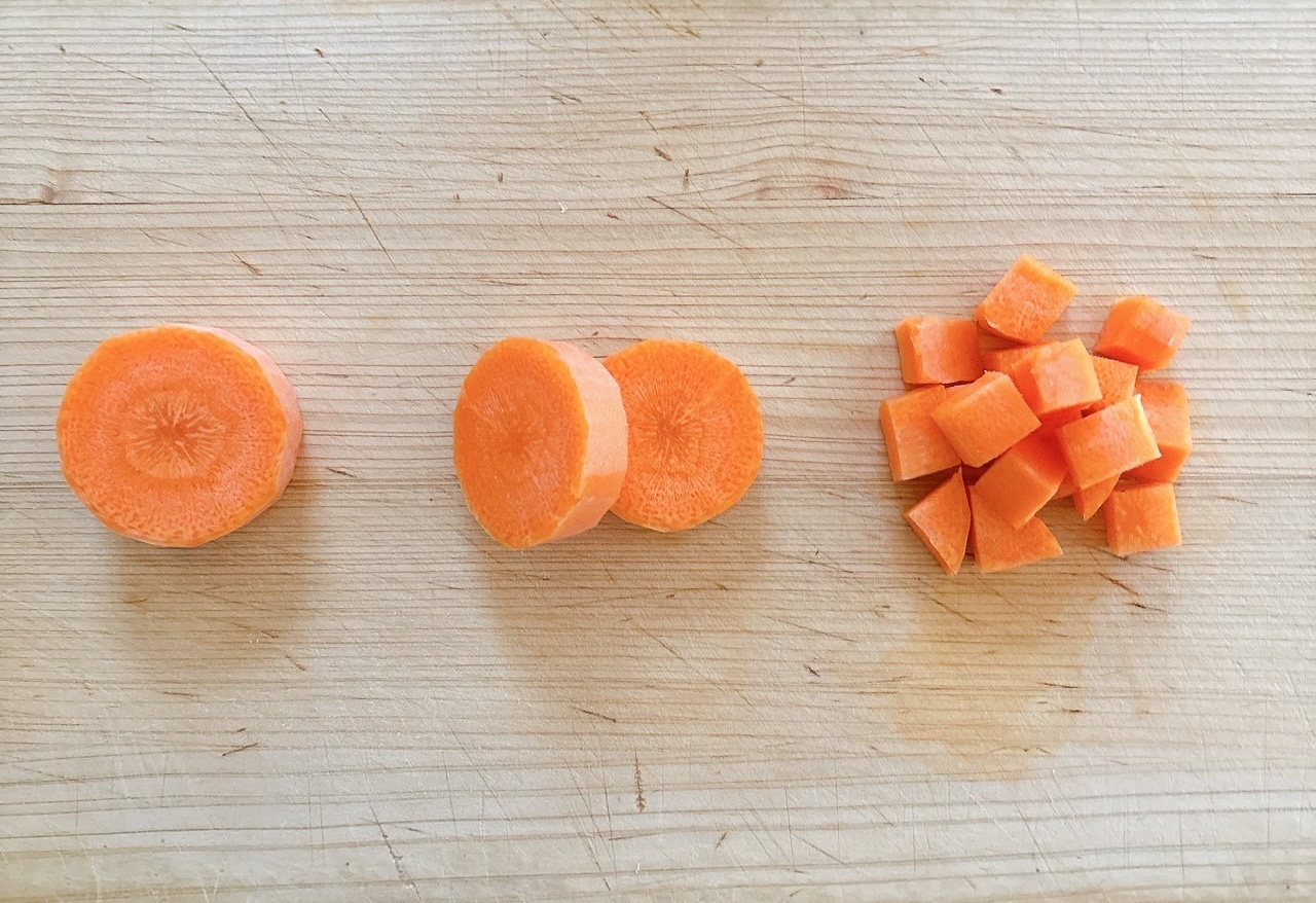 下ごしらえ（にんじん）