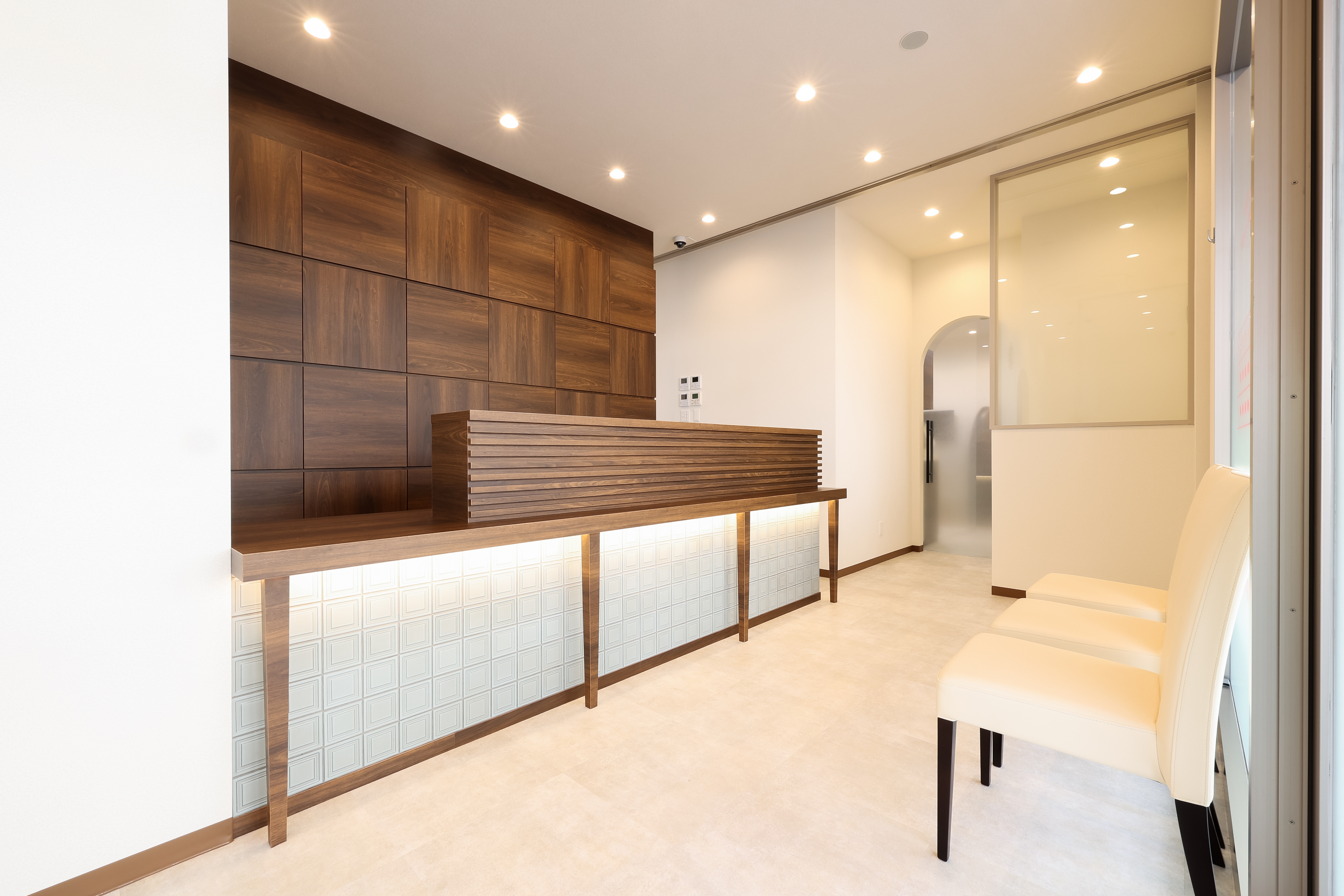 はぴねす歯科・矯正歯科 尼崎駅前クリニック(尼崎駅)