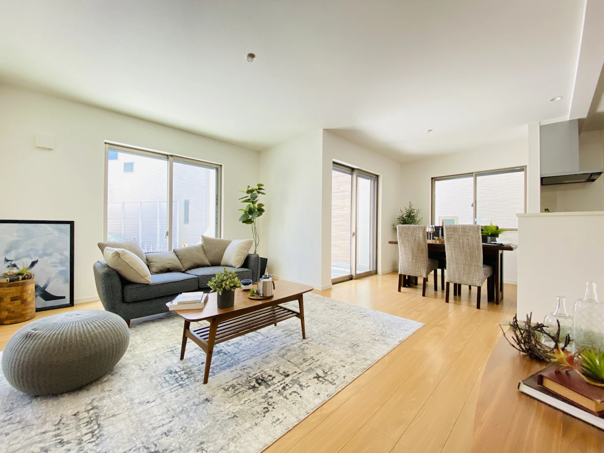 リビングのリノベーションアイデア＆費用相場｜快適でおしゃれな空間にするコツ