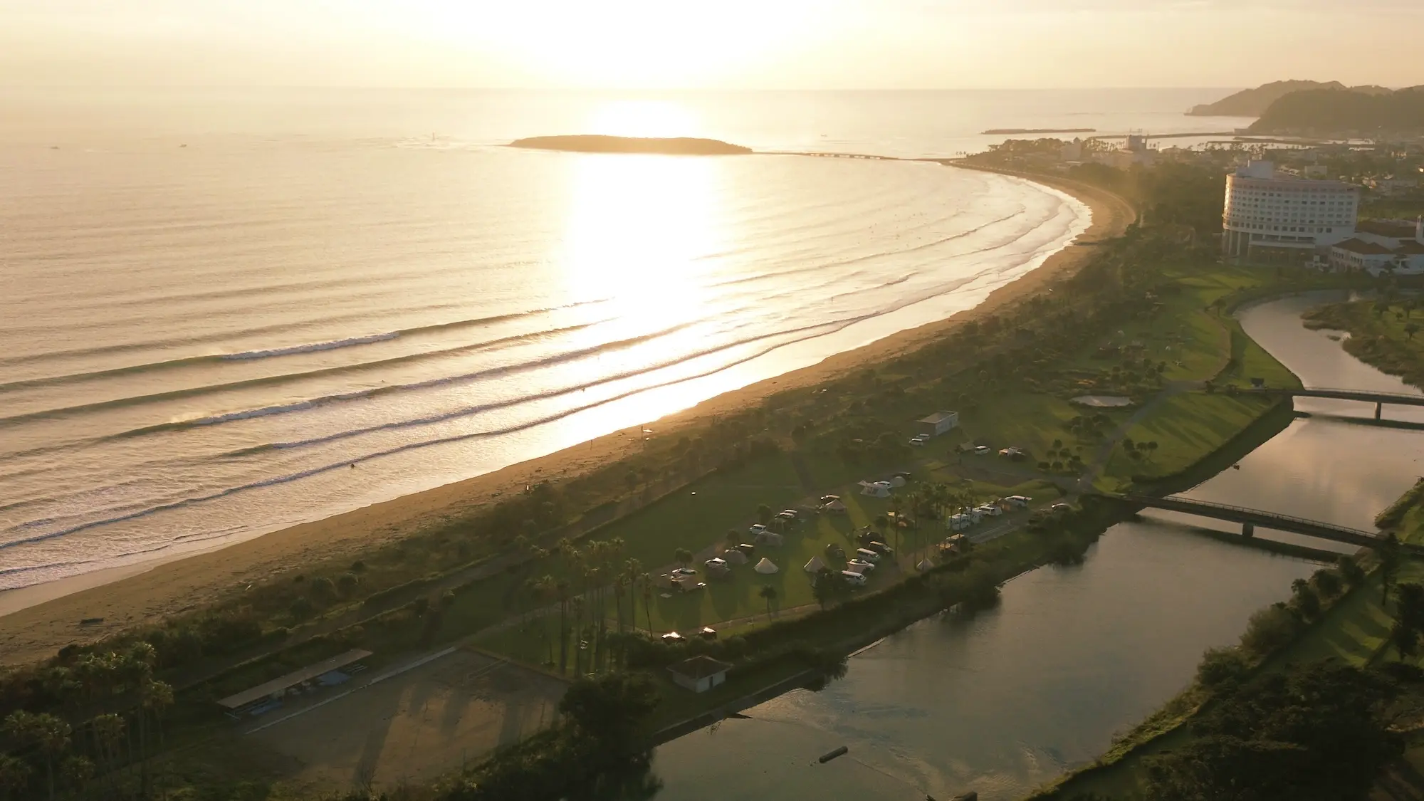 AOSHIMA PICNIC CLUB OCEAN SIDE CAMP AREA - 青島の宿泊・観光施設