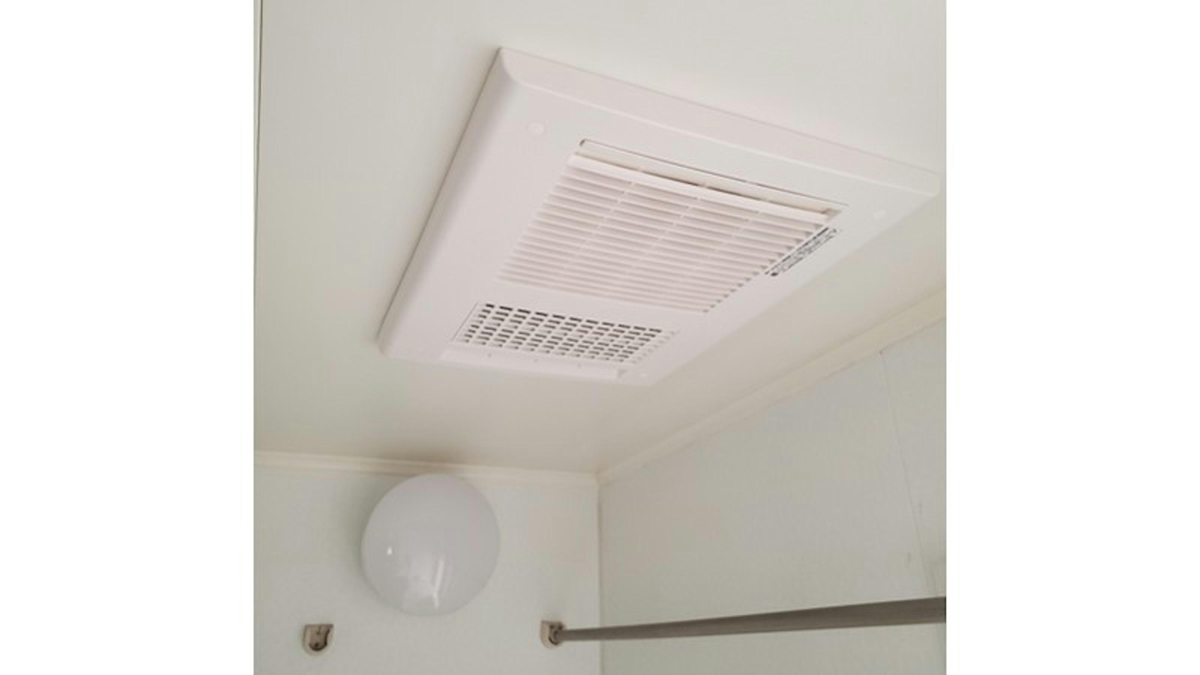 マックス 電気式浴室乾燥機の施工後写真