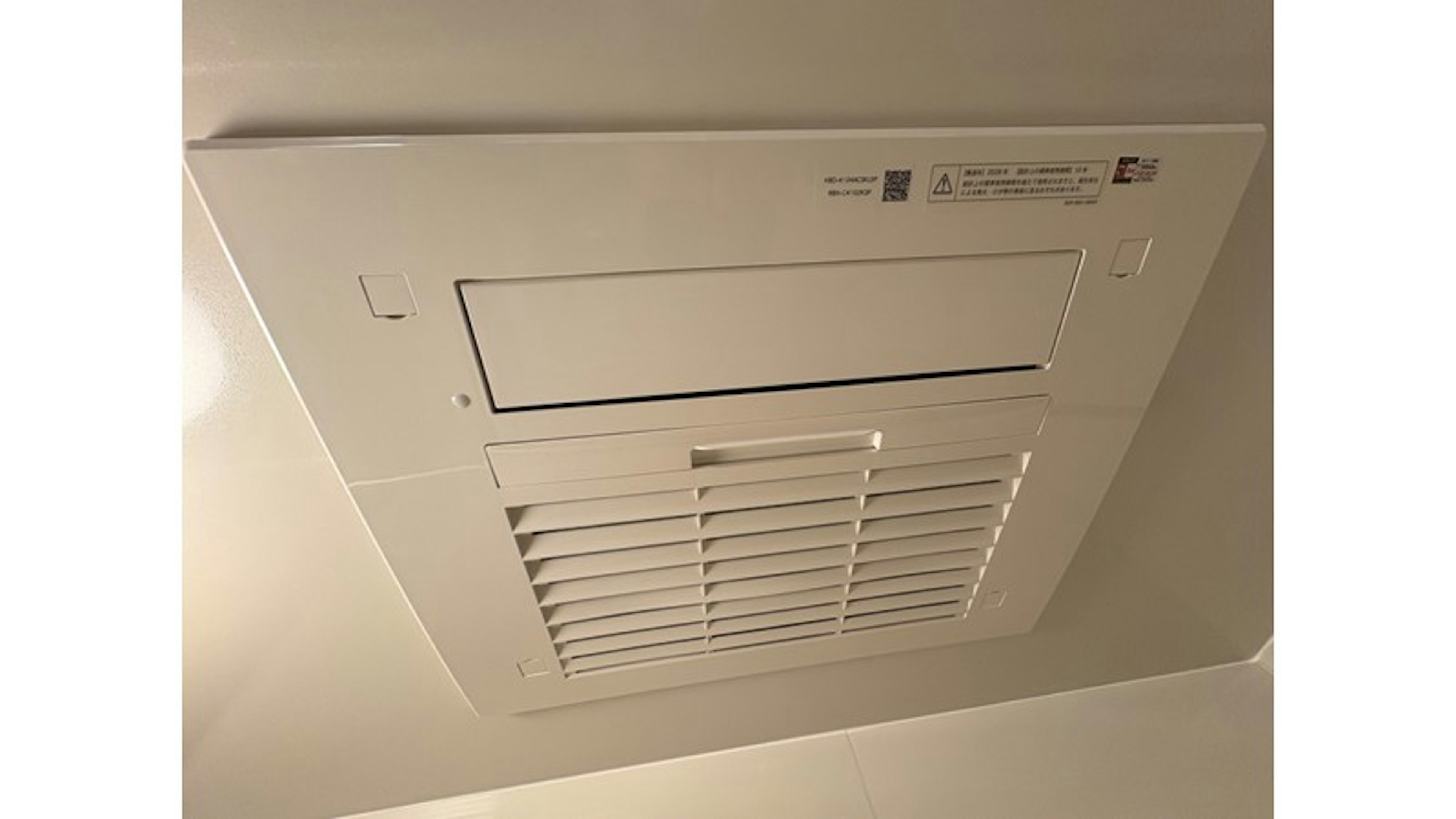 リンナイ 温水式浴室乾燥機の施工後写真