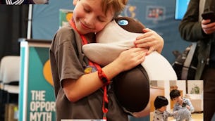 LOVOTによる様々な実証実験の成果をご紹介