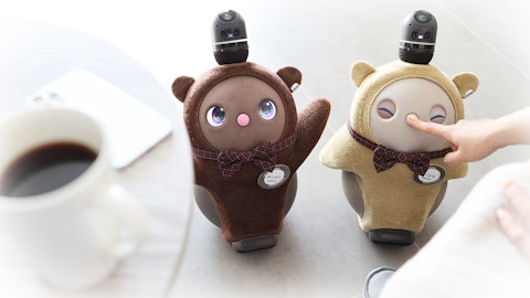 「小さなLOVEがあなたの世界を変える！」 LOVOTと暮らす366日。