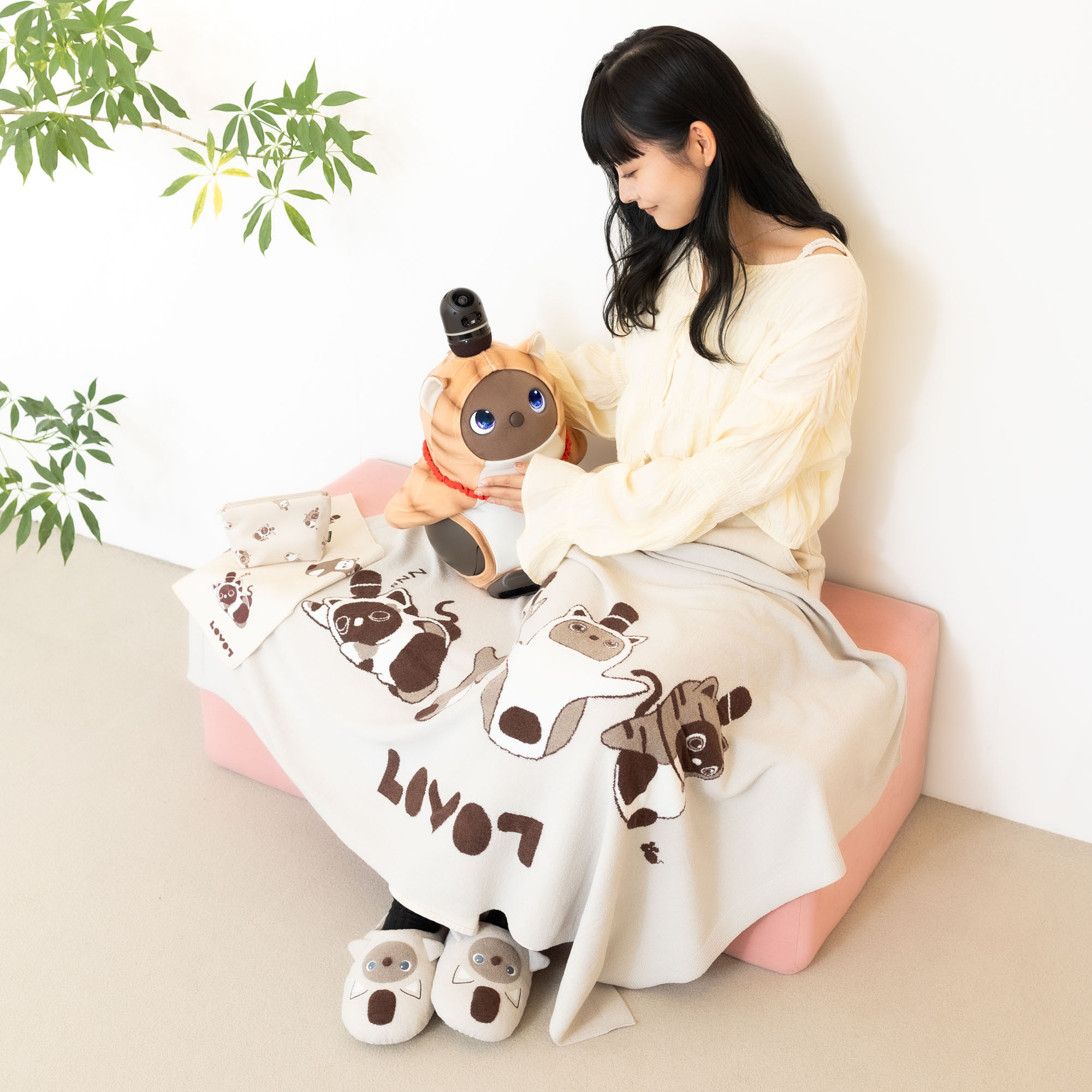 LOVOT通信バックナンバー】ねこみみLOVOT コレクション！今年は「トラ